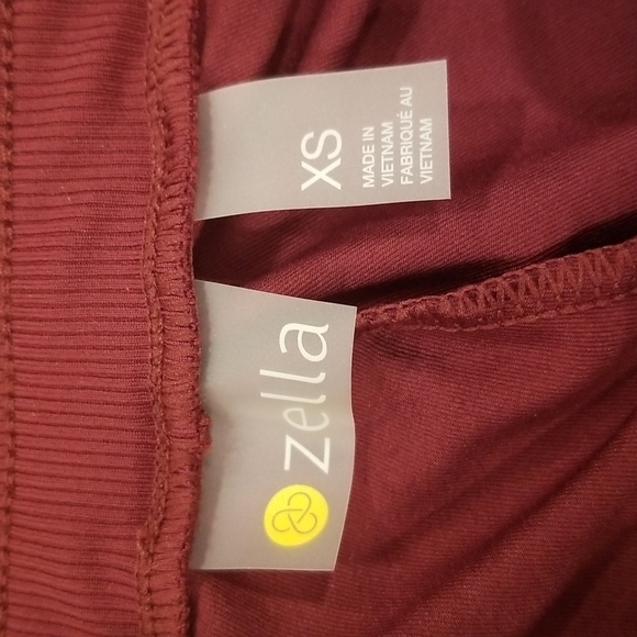 💕ZELLA💕 Live In Pocket Joggers ~ Burgundy London XS NWT - Picture 10 of 10